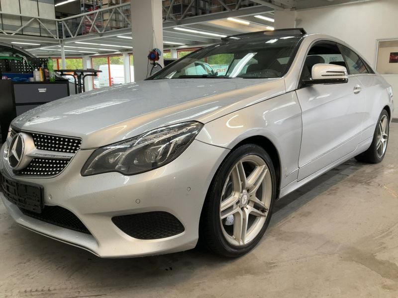 Mercedes-Benz E-Klasse E 200 CGI — zdjęcie 2