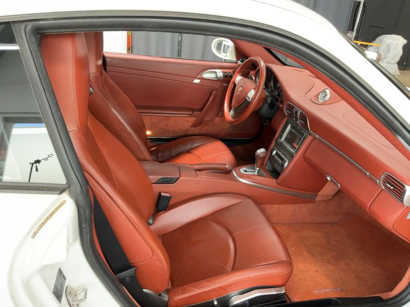 Porsche 911 997 Carrera S — zdjęcie 11