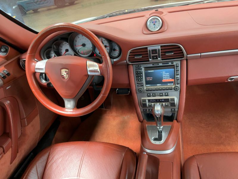 Porsche 911 997 Carrera S — zdjęcie 12