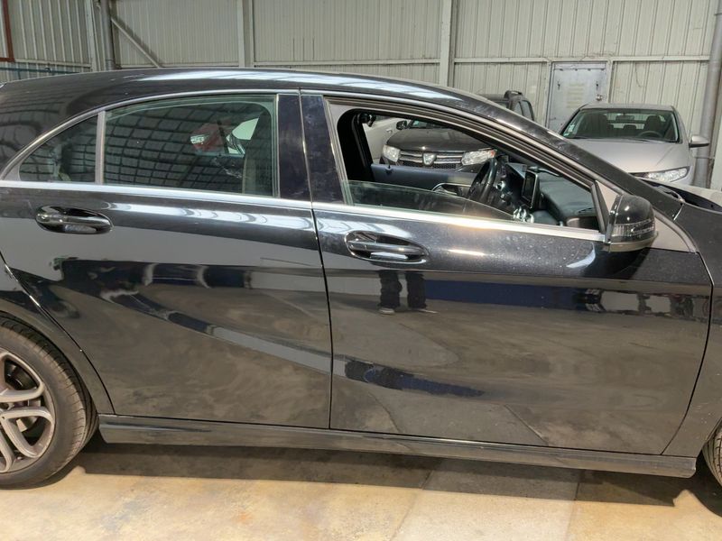 Mercedes-Benz A-Klasse A 180 CDI BlueEfficiency Style — zdjęcie 7