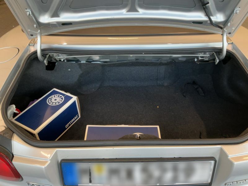 Mazda MX-5 1.9 Roadster — zdjęcie 10