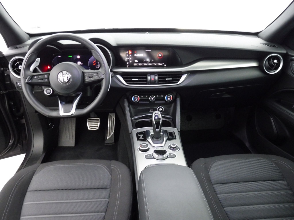 Alfa Romeo Stelvio 2.2 JTDM Sprint 2WD — zdjęcie 8