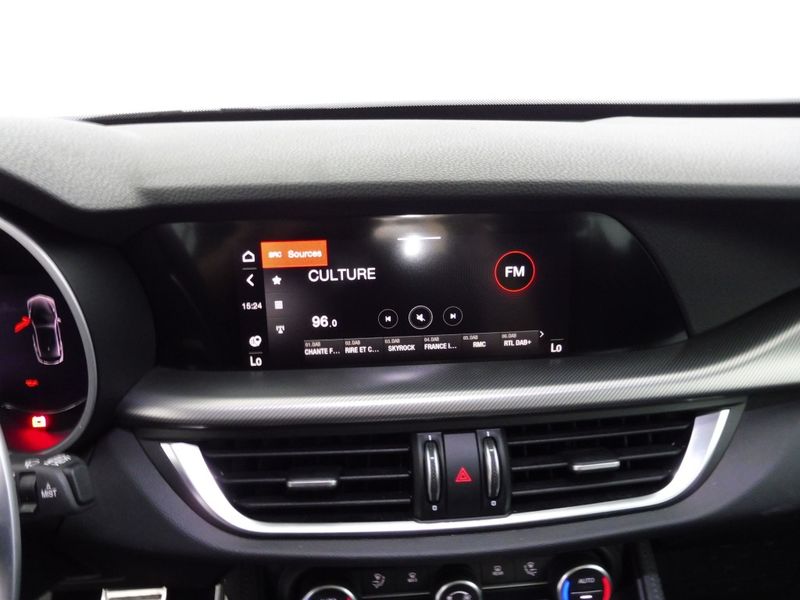 Alfa Romeo Stelvio 2.2 JTDM Sprint 2WD — zdjęcie 17