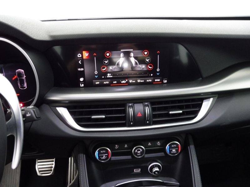 Alfa Romeo Stelvio 2.2 JTDM Sprint 2WD — zdjęcie 21