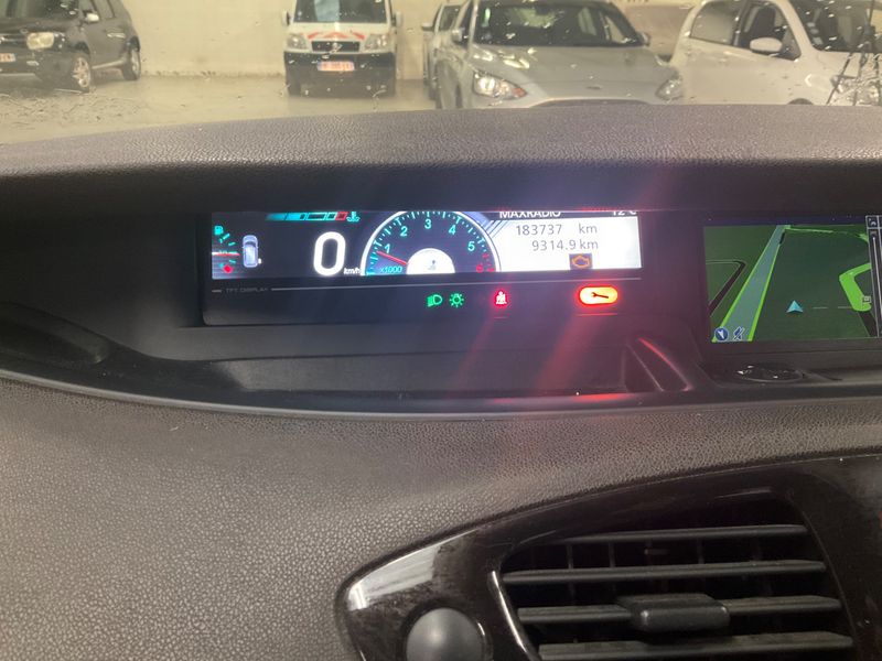 Renault Grand Scenic 1.6 dCi Business — zdjęcie 13