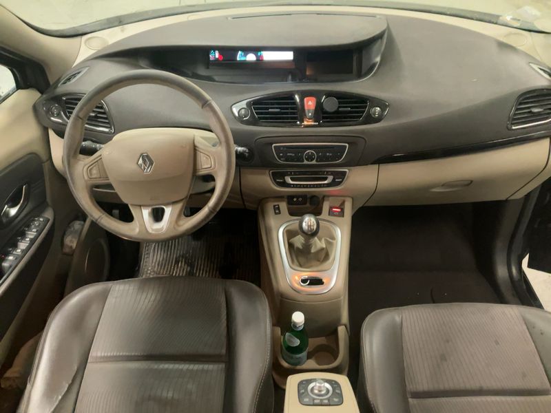 Renault Grand Scenic 1.6 dCi Business — zdjęcie 12