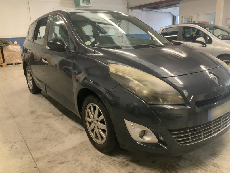 Renault Grand Scenic 1.6 dCi Business — zdjęcie 8