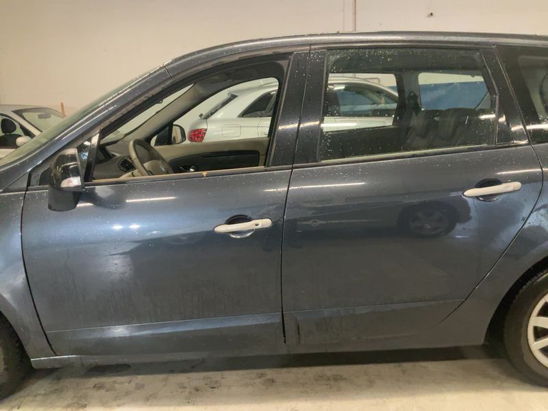 Renault Grand Scenic 1.6 dCi Business — zdjęcie 4