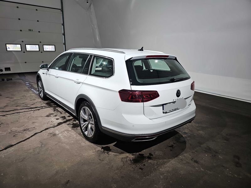 Volkswagen Passat Alltrack 2.0 TDI 4Motion — zdjęcie 3