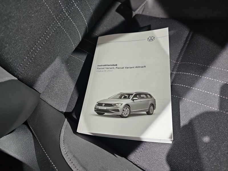 Volkswagen Passat Alltrack 2.0 TDI 4Motion — zdjęcie 17