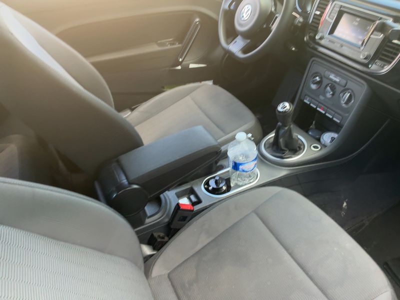 Volkswagen Beetle 1.2 TSI BlueMotion Tech — zdjęcie 11