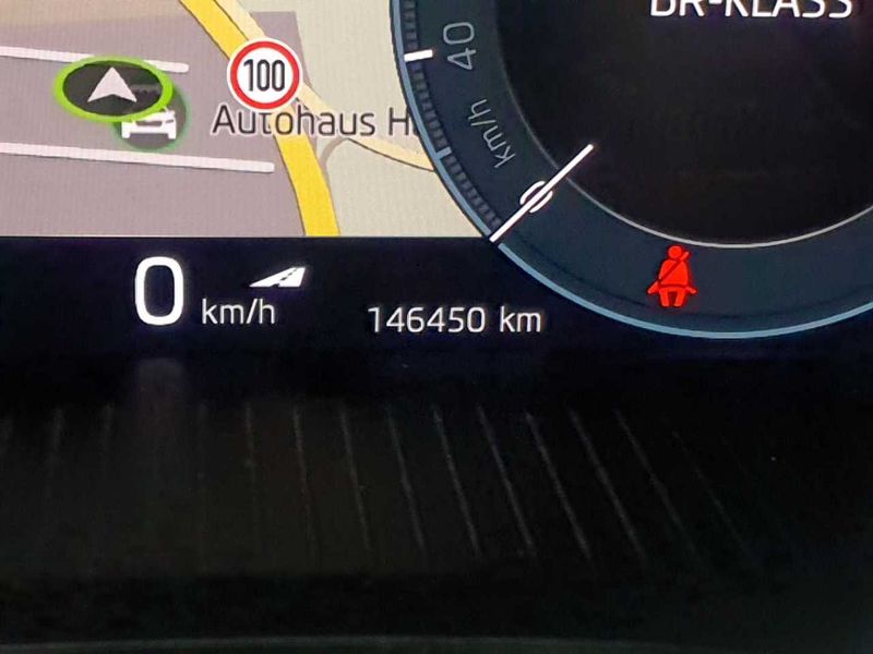 Skoda Octavia 2.0 TDI Sportline — zdjęcie 20