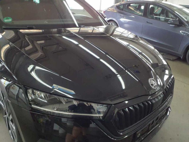 Skoda Octavia 2.0 TDI Sportline — zdjęcie 57