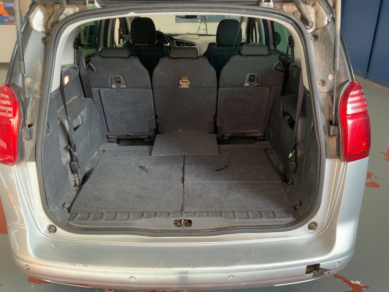 Peugeot 5008 1.6 Blue-HDi Allure — zdjęcie 10