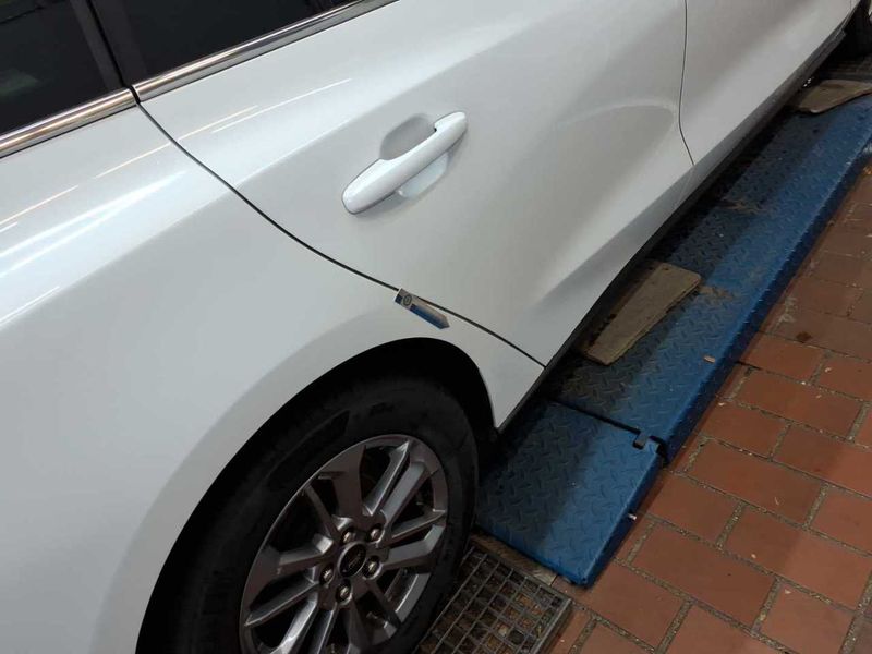 Ford Focus 1.5 TDCi EcoBlue Titanium X — zdjęcie 28