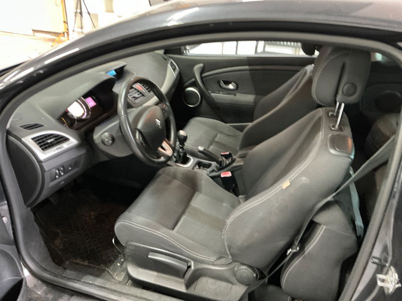 Renault Megane 1.6 Dynamique — zdjęcie 3