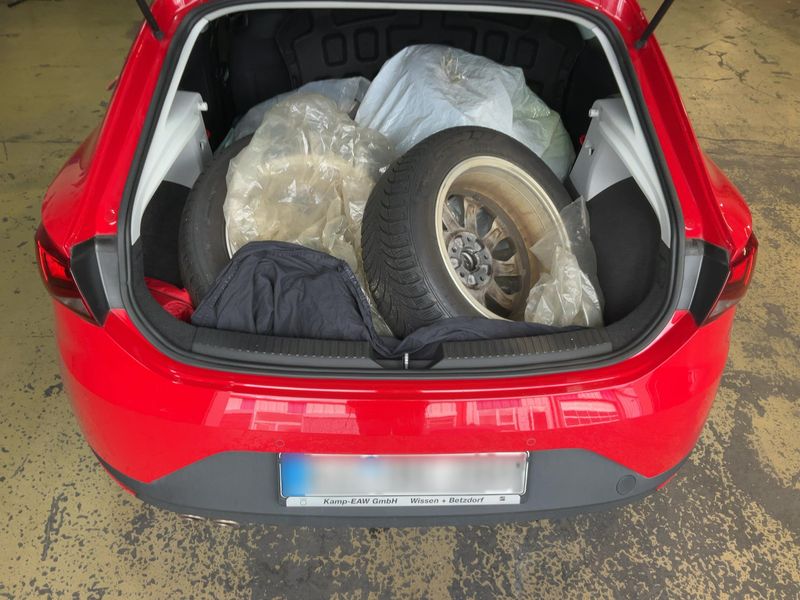 Seat Leon 2.0 TDI FR — zdjęcie 10