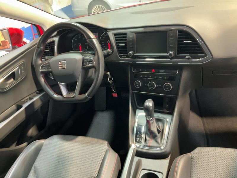 Seat Leon 2.0 TDI FR — zdjęcie 12