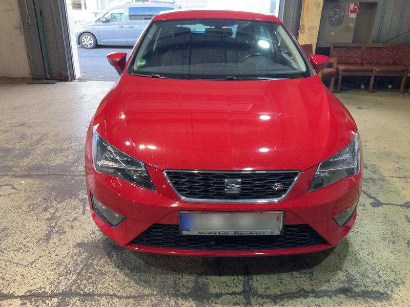 Seat Leon 2.0 TDI FR — zdjęcie 9