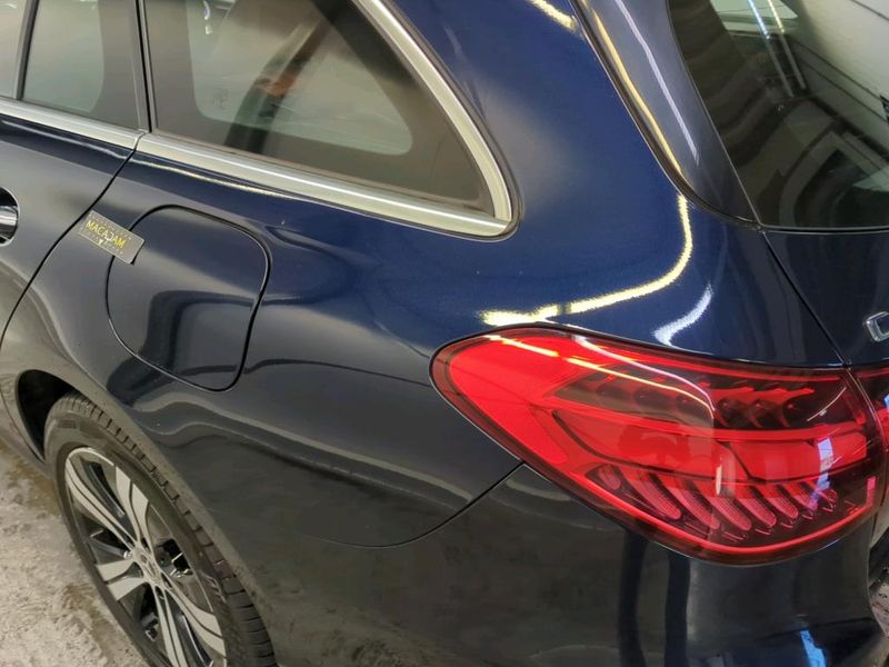 Mercedes-Benz C-Klasse C 300e T — zdjęcie 26