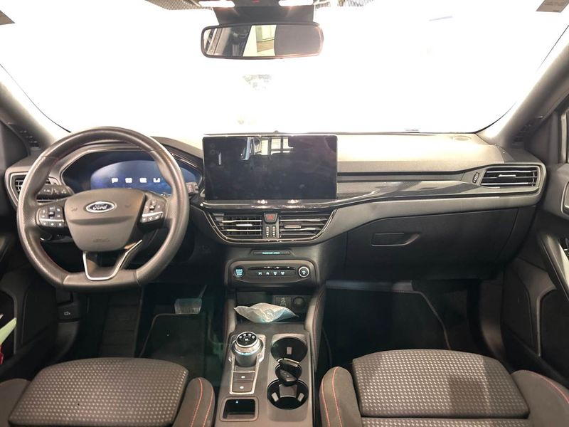 Ford Focus 1.5 TDCi EcoBlue ST-Line X — zdjęcie 7