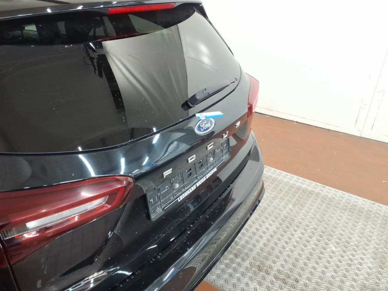 Ford Focus 1.5 TDCi EcoBlue ST-Line X — zdjęcie 32