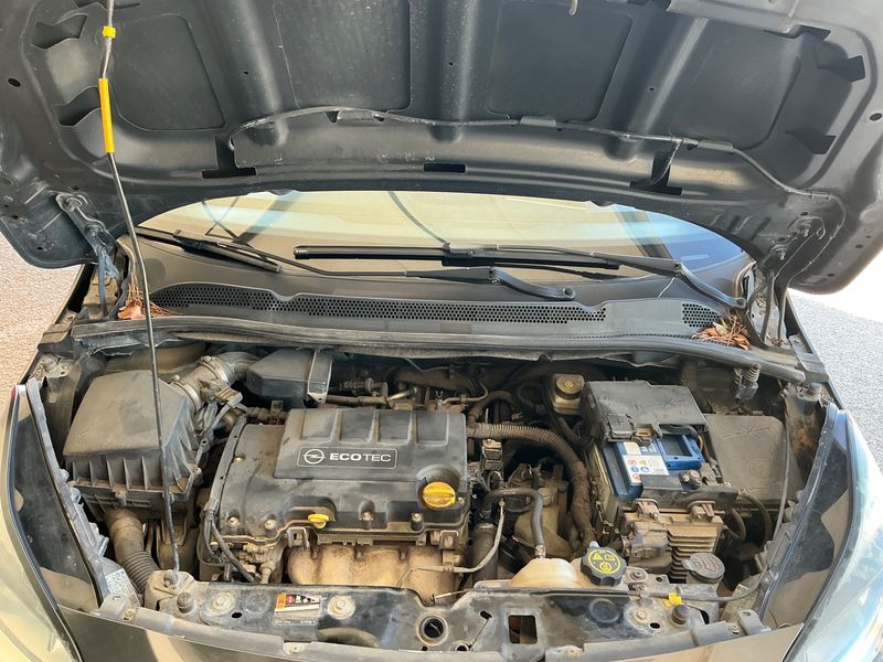 Opel Corsa 1.4 Selective ecoFlex — zdjęcie 28