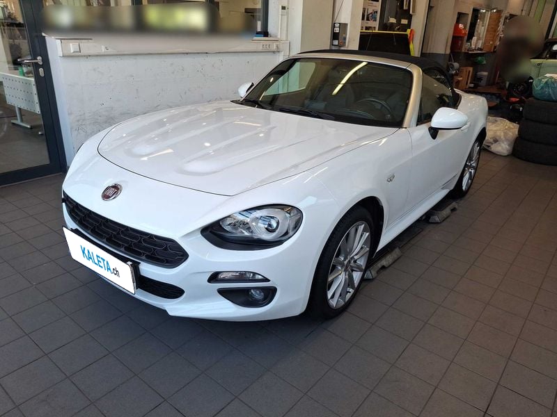 Fiat 124 Spider 1.4 Turbo Lusso — zdjęcie 1