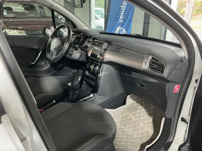 Citroen C3 1.2 VTi Feel Edition — zdjęcie 3