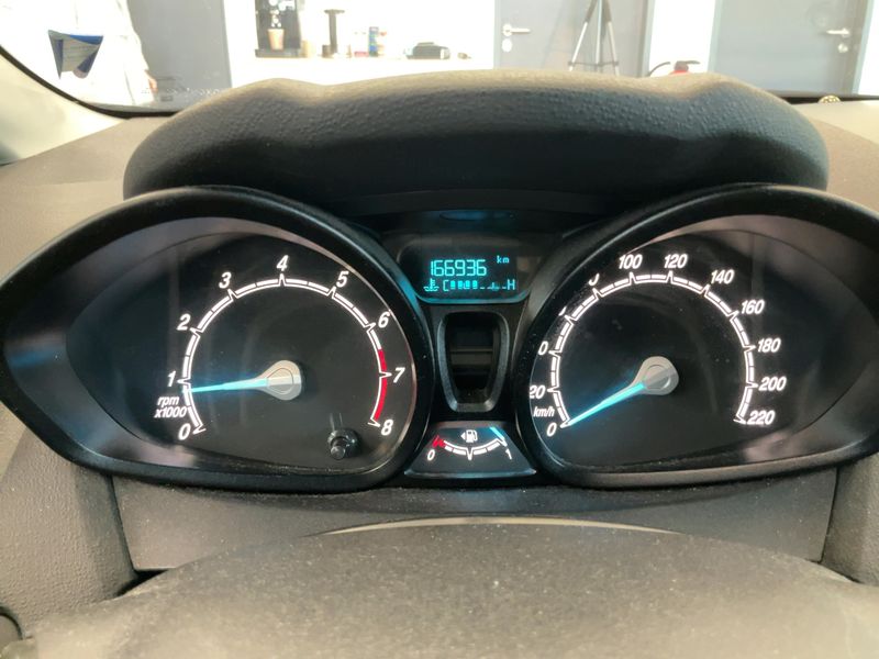 Ford Fiesta 1.25 Ambiente — zdjęcie 4