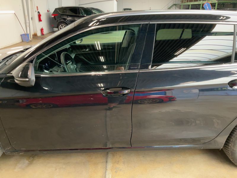 Volkswagen Passat 1.5 eTSI Business — zdjęcie 4