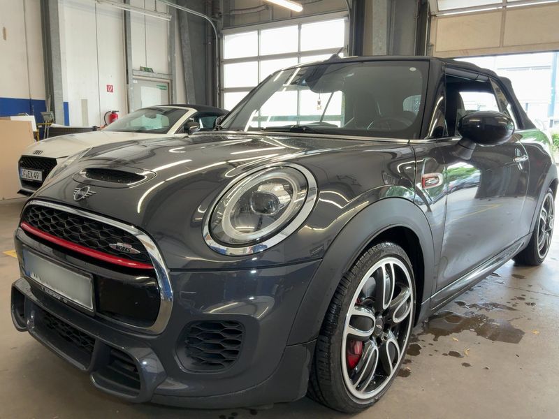 MINI Cabrio John Cooper Works — zdjęcie 1
