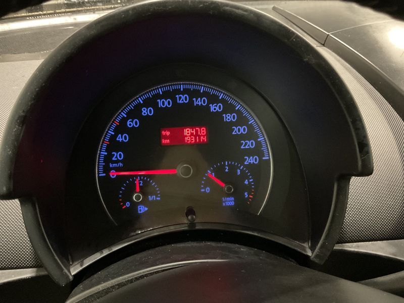 Volkswagen New Beetle 1.9 TDI — zdjęcie 4