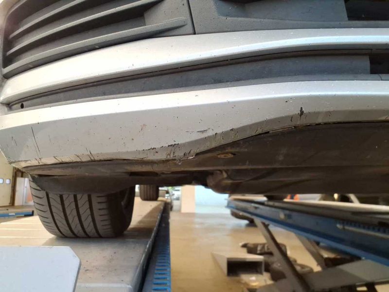Volkswagen Touran 2.0 TDI Comfortline BlueMotion Tech — zdjęcie 46