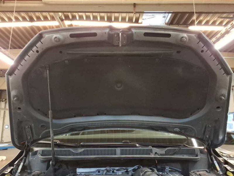 Volkswagen Touran 2.0 TDI Comfortline BlueMotion Tech — zdjęcie 13
