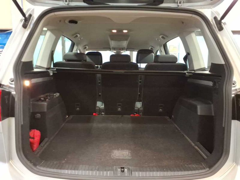 Volkswagen Touran 2.0 TDI Comfortline BlueMotion Tech — zdjęcie 5