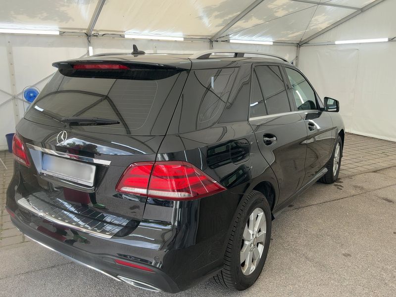 Mercedes-Benz GLE-Klasse GLE 250 d AMG Line — zdjęcie 6