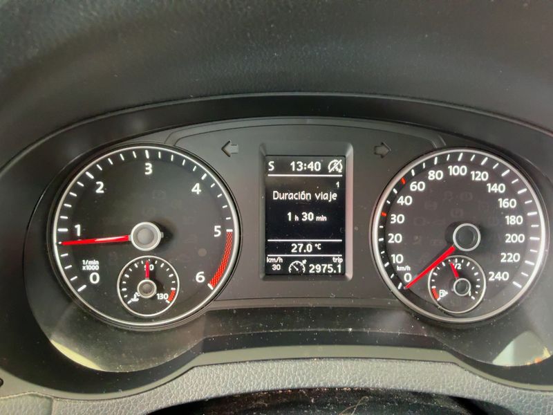Volkswagen Sharan 2.0 TDI Sport BlueMotion Tech — zdjęcie 13