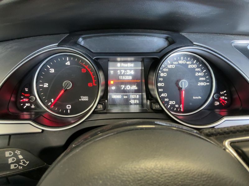 Audi A5 2.0 TDI — zdjęcie 13