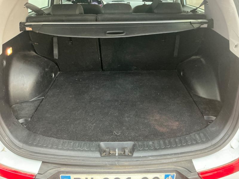 Kia Sportage 1.7 CRDi Active 2WD — zdjęcie 10