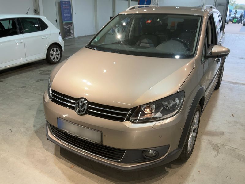 Volkswagen Touran 1.4 TSI CrossTouran — zdjęcie 1