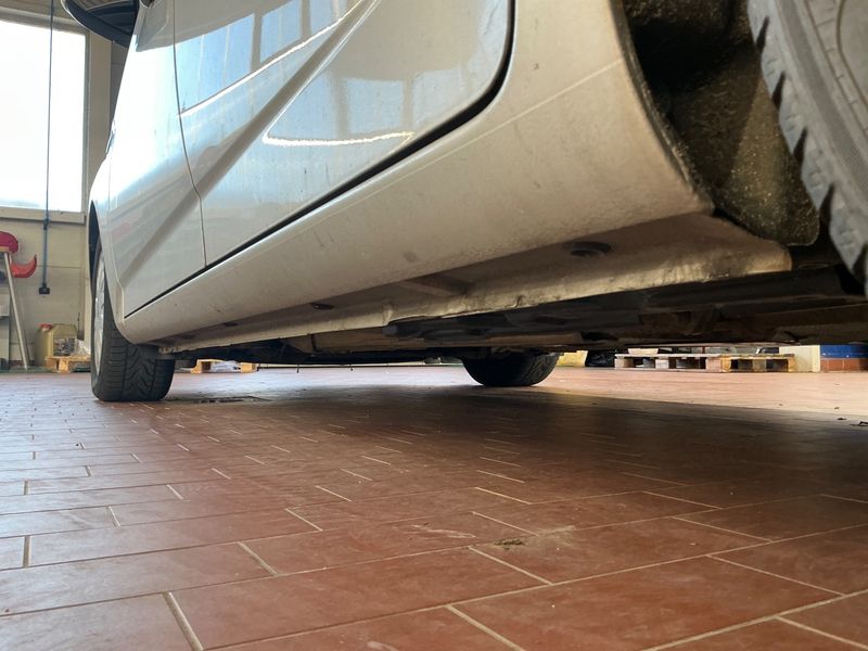 Ford Mondeo 1.6 TDCi Ambiente — zdjęcie 8
