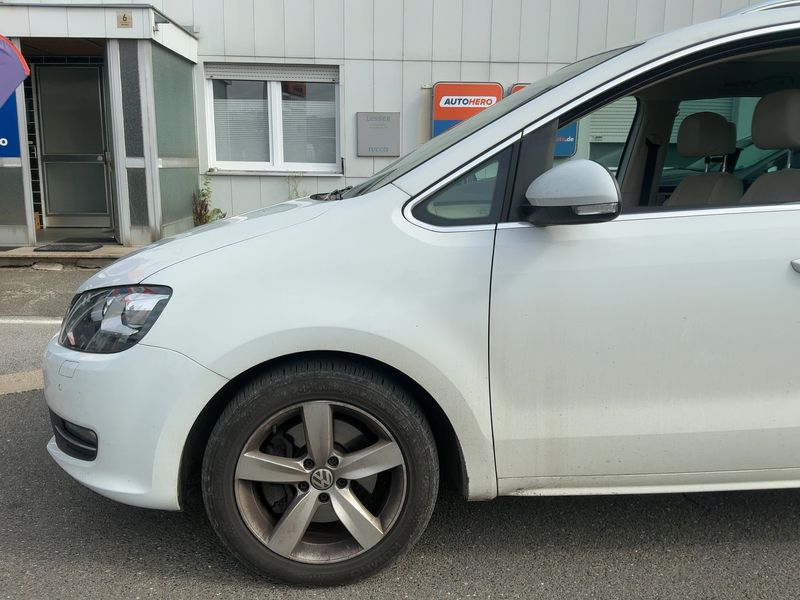 Volkswagen Sharan 2.0 TDI Highline BlueMotion Tech — zdjęcie 2