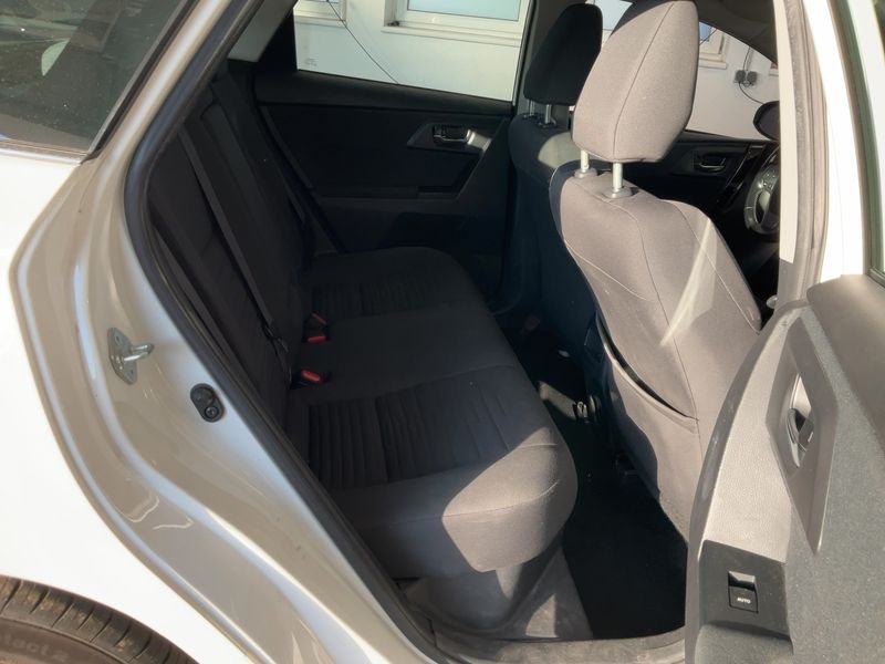 Toyota Auris Touring Sports 1.8 Hybrid Active — zdjęcie 14