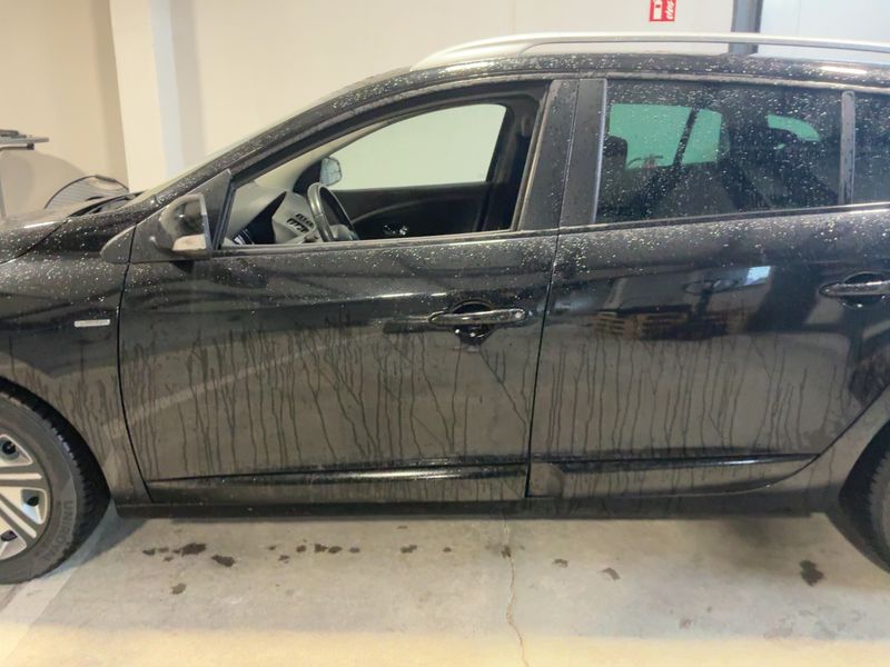 Renault Megane 1.5 dCi Limited — zdjęcie 4