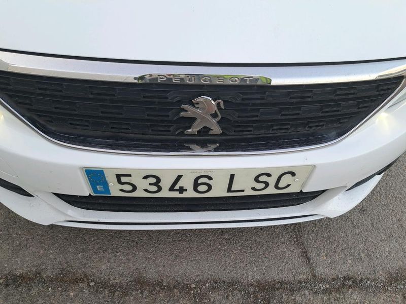 Peugeot 308 1.5 Blue-HDi Style — zdjęcie 18