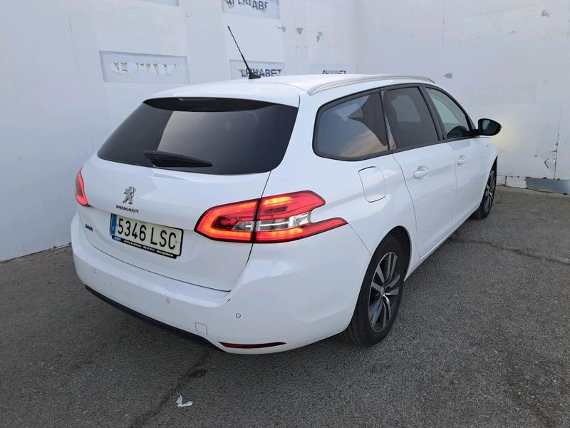 Peugeot 308 1.5 Blue-HDi Style — zdjęcie 4