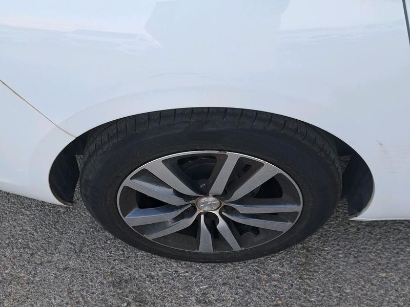 Peugeot 308 1.5 Blue-HDi Style — zdjęcie 30