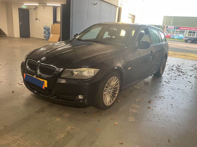 BMW 3er 318i — zdjęcie 1