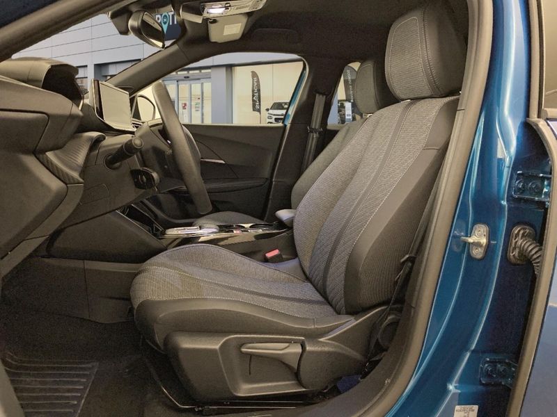 Peugeot 2008 electric drive 115 kW Allure — zdjęcie 7